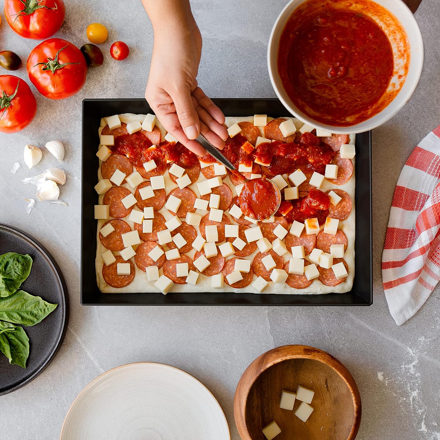 Detroit Style Pizza Pans (Non Stick Two-Year Warranty) 10 x 14 x 2.5 Inch  Sicilian Style Pizza Pan, Hard Anodized Deep Dish Square Grandma Style  Pizza