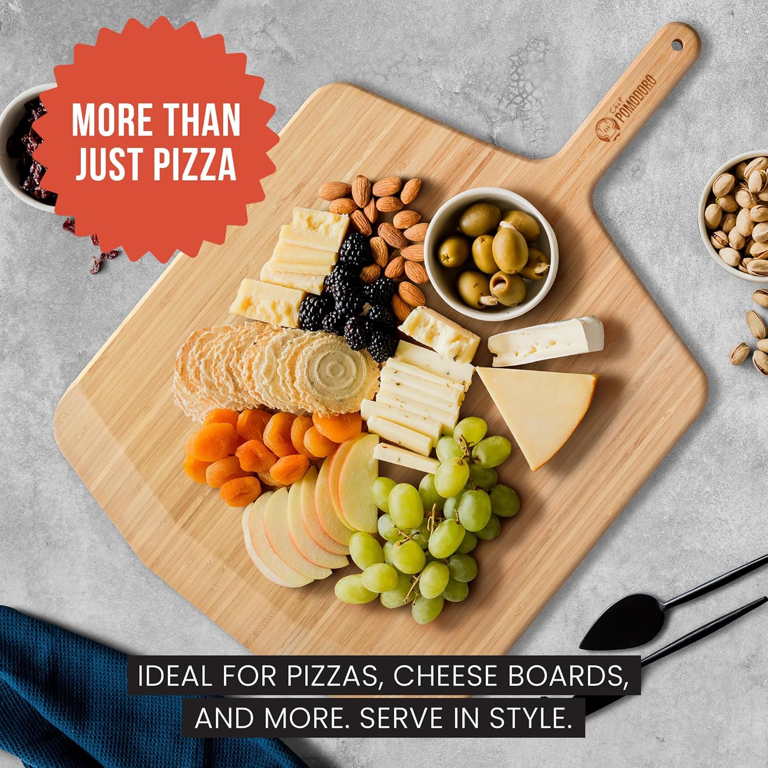 Chef Pomodoro - Pizza cutter and 35.5 cm cutting board - Stainless steel blade with wooden board and cutting guide Chef Pomodoro - Pizza cutter and 35.5 cm cutting board - Stainless steel blade with wooden board and cutting guide
